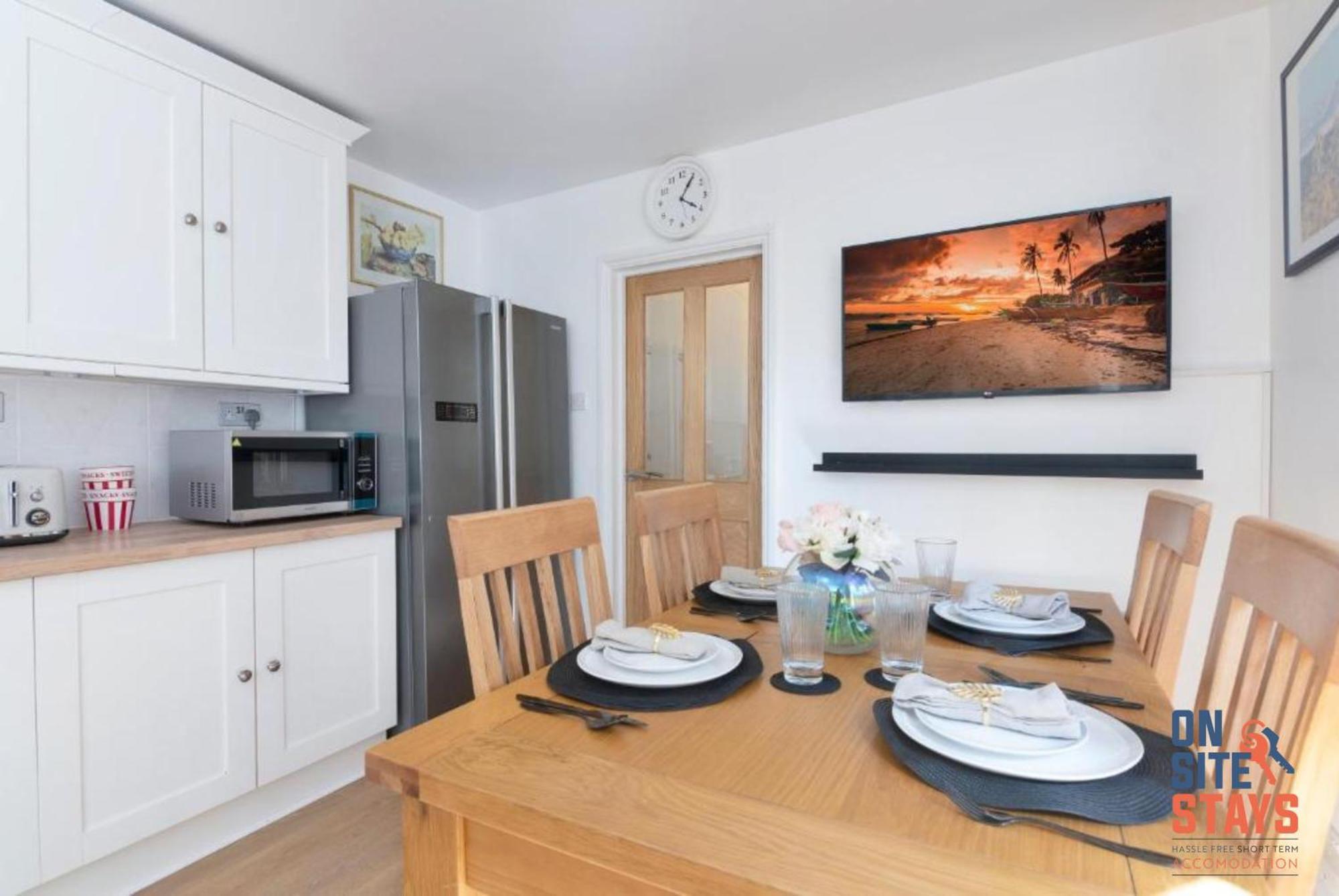 Onsitestays - Tranquil 2 Bedroom Apartment With Large Kitchen, Private Garden Near Wimbledon Station Лондон Экстерьер фото